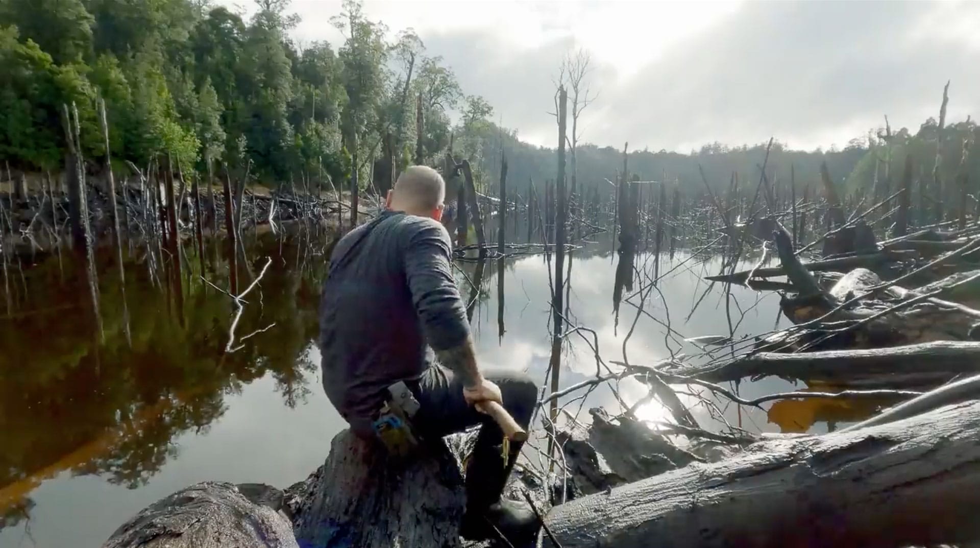 alone australia, episodes 1 and 2, screenshots, sbs, tasmania, australia, chris