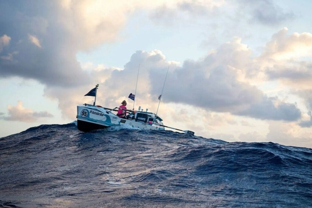 This Aussie is the First Woman to Row Solo Unassisted Across the