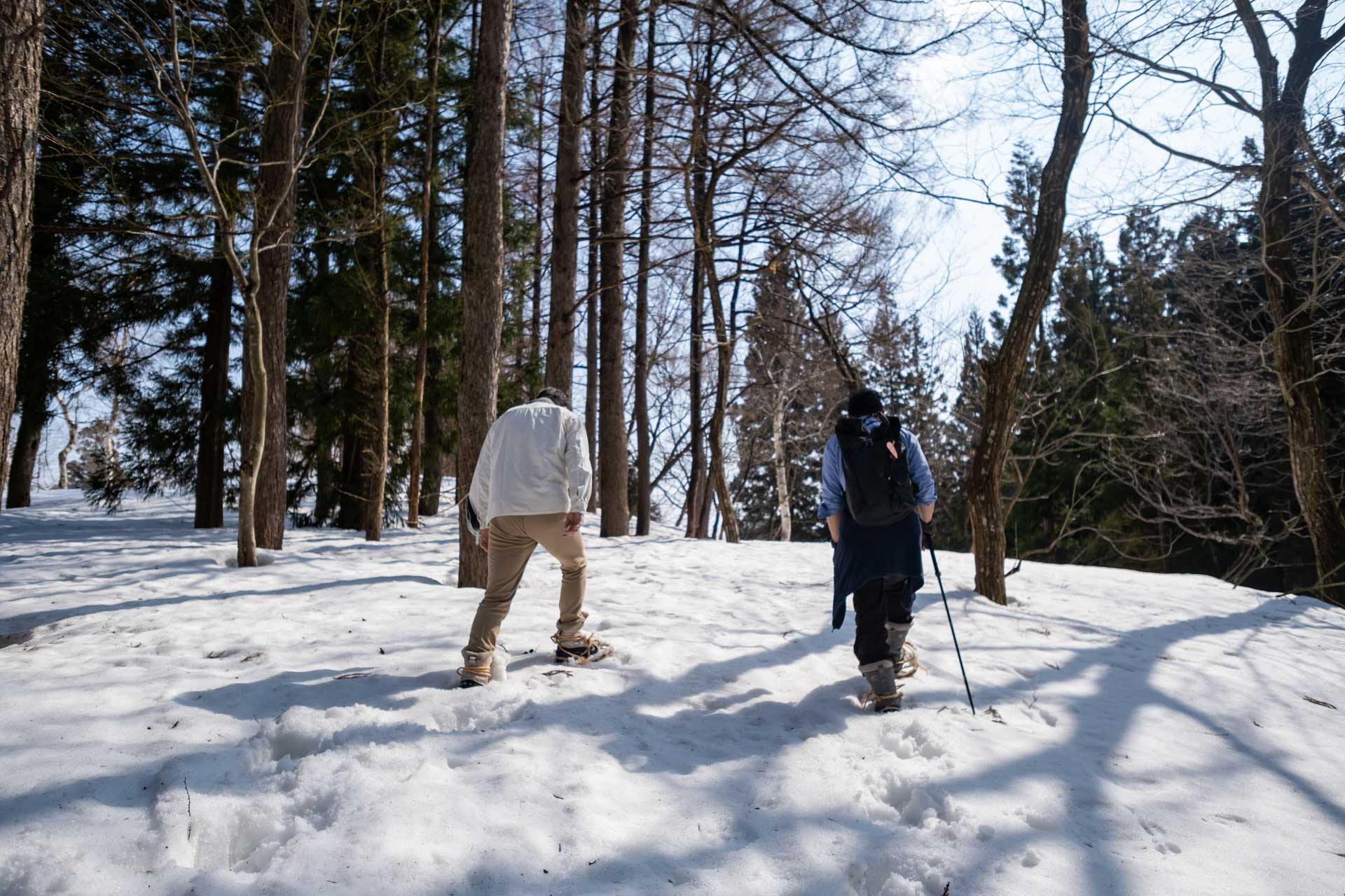 8 Underrated Experiences in Japan’s Nagano Region, Tamara Thurman, people walking through snow