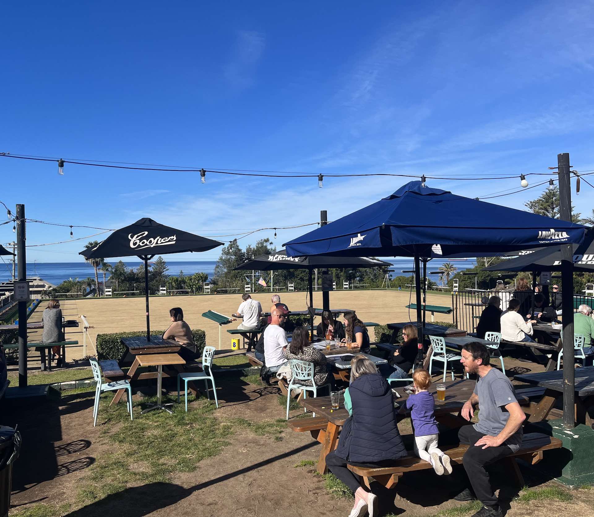 My Pub Crawl Along the Grand Pacific Walk, Steph Lentz, NSW, Beer garden, Wombarra Bowlo