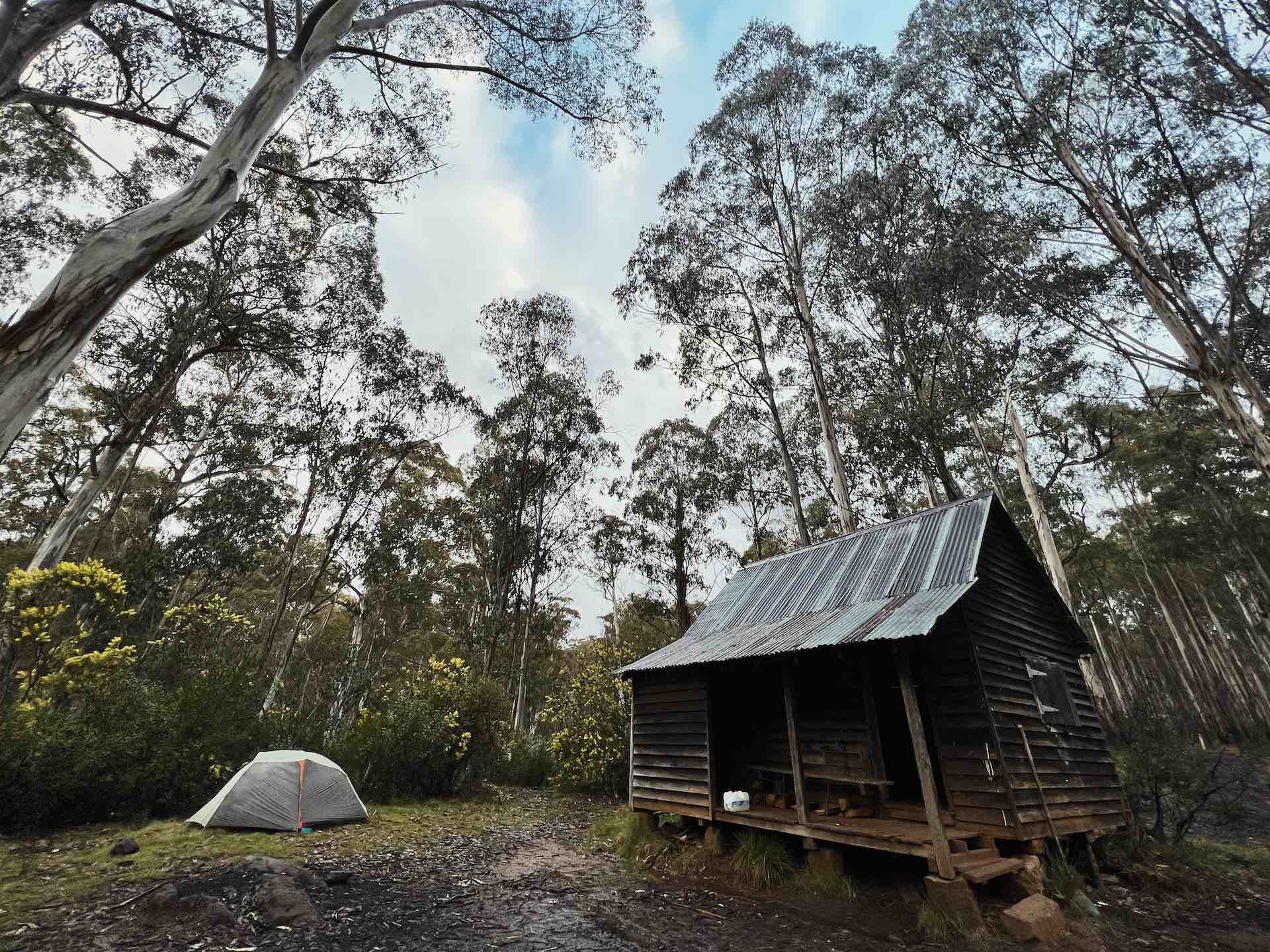 Overnight Hiking With My Dog on the Hume & Hovell Track, Kate Donald, Dog, Hut, Buddong Hut, hiking tent, NSW