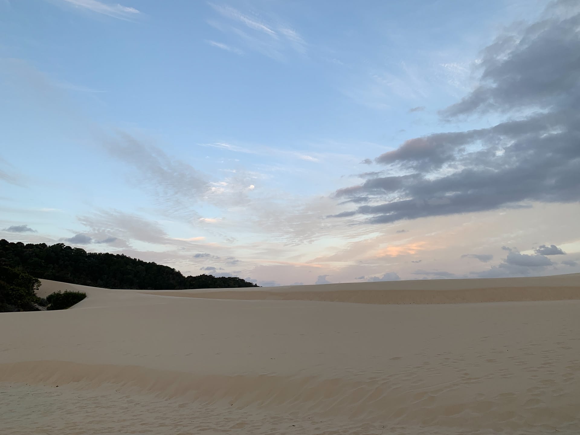 K’gari Great Walk: A 5 Day Walk on the World’s Largest Sand Island, Niamh Curran, Queensland, beach