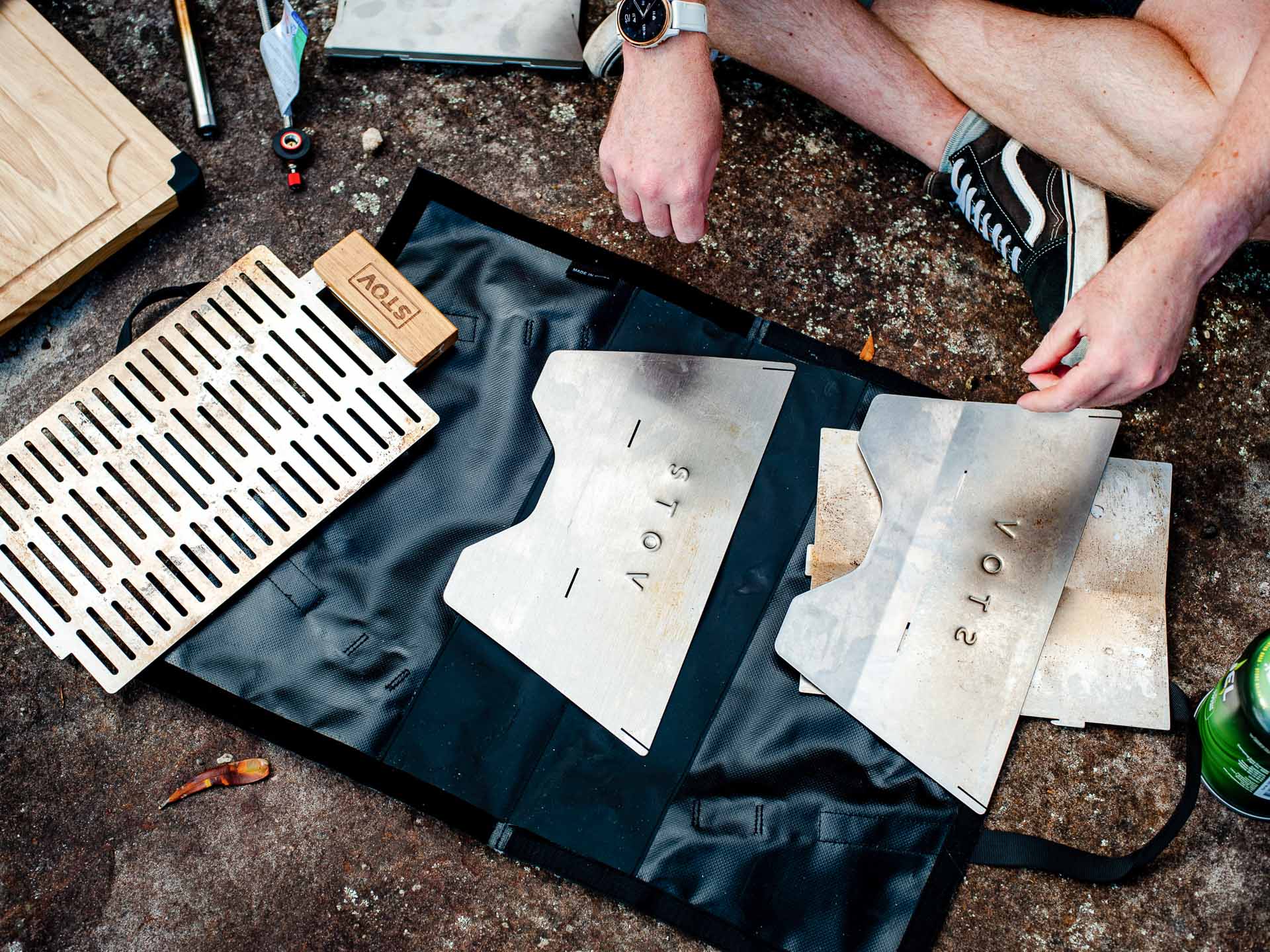 STOV Flatback Portable Gas BBQ – Gear Review & Test, tim ashelford, gear, gear review, camping bbq, hiking bbq, flat lay of the pieces for the stov bbq