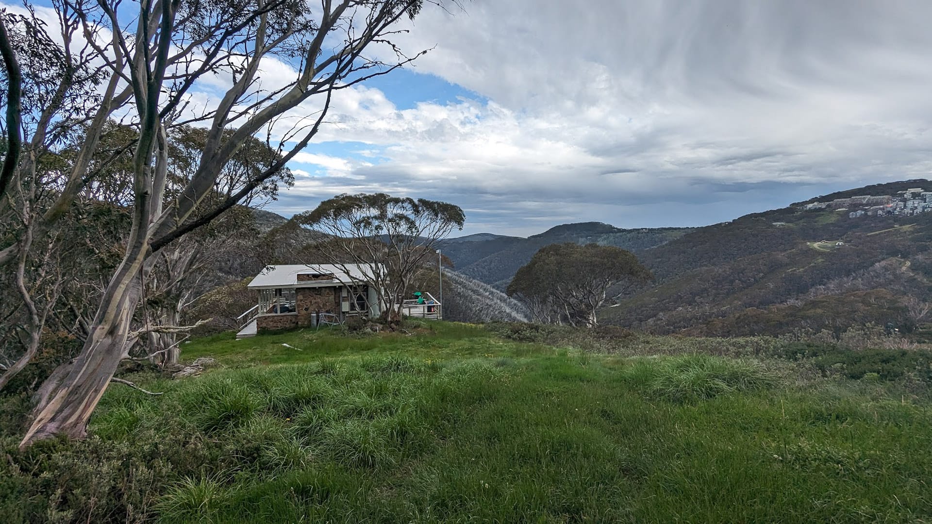 Joyce Brockhoff Hut, Mt Hotham Huts Walk