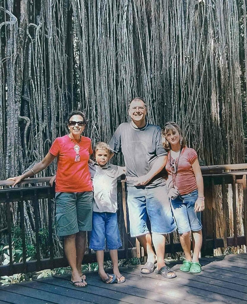 What a 3 Month Road Trip Taught Me That School Never Could, caitlin robson, road trip, family road trip, australian road trip, family photo in mataranka springs
