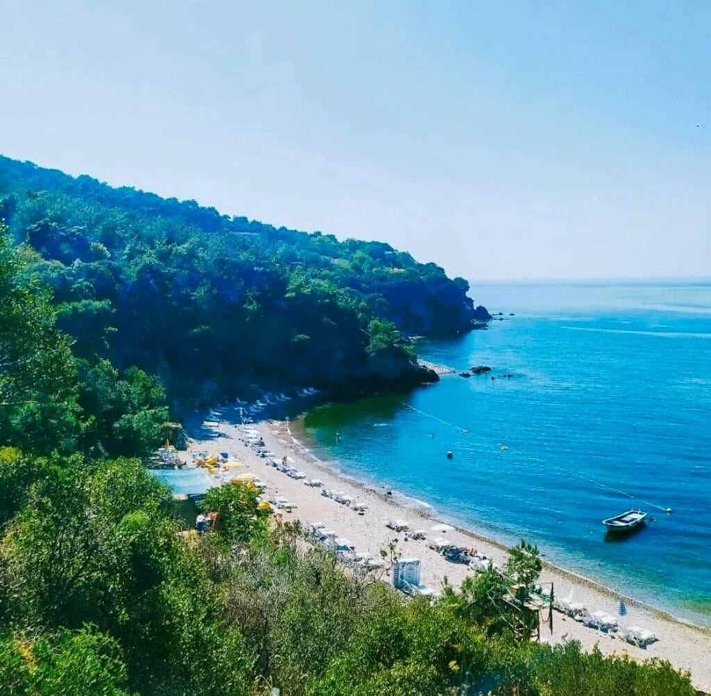 How I Use Dating Apps to Create Communities When Travelling, Photo by Andy Leake, LGBTQIA+, Burgazada in Princes' Islands, turkey