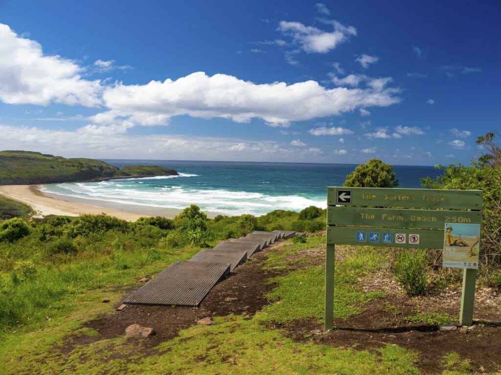 The Farm Beach, Shellharbour, Photo credit Mark Fitzpatrick; Destination NSW