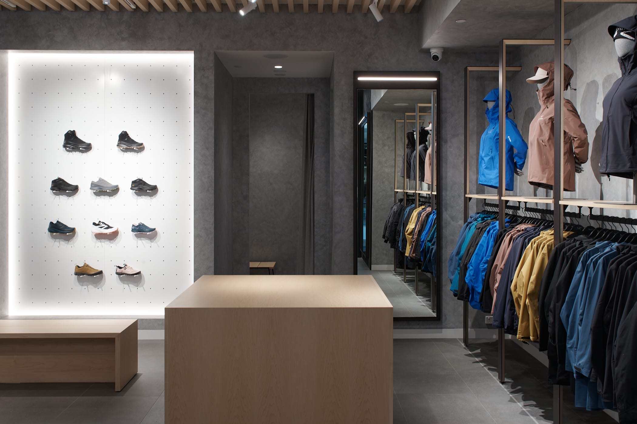 arc'teryx bondi junction