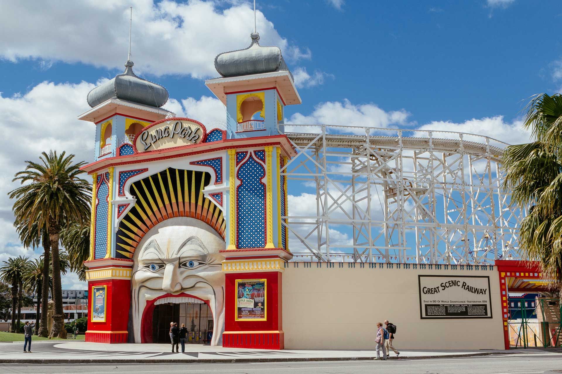 Best Walks in Melbourne, Photo via Visit Victoria, taken by Roberto Seba, Luna Park, Melbourne CBD