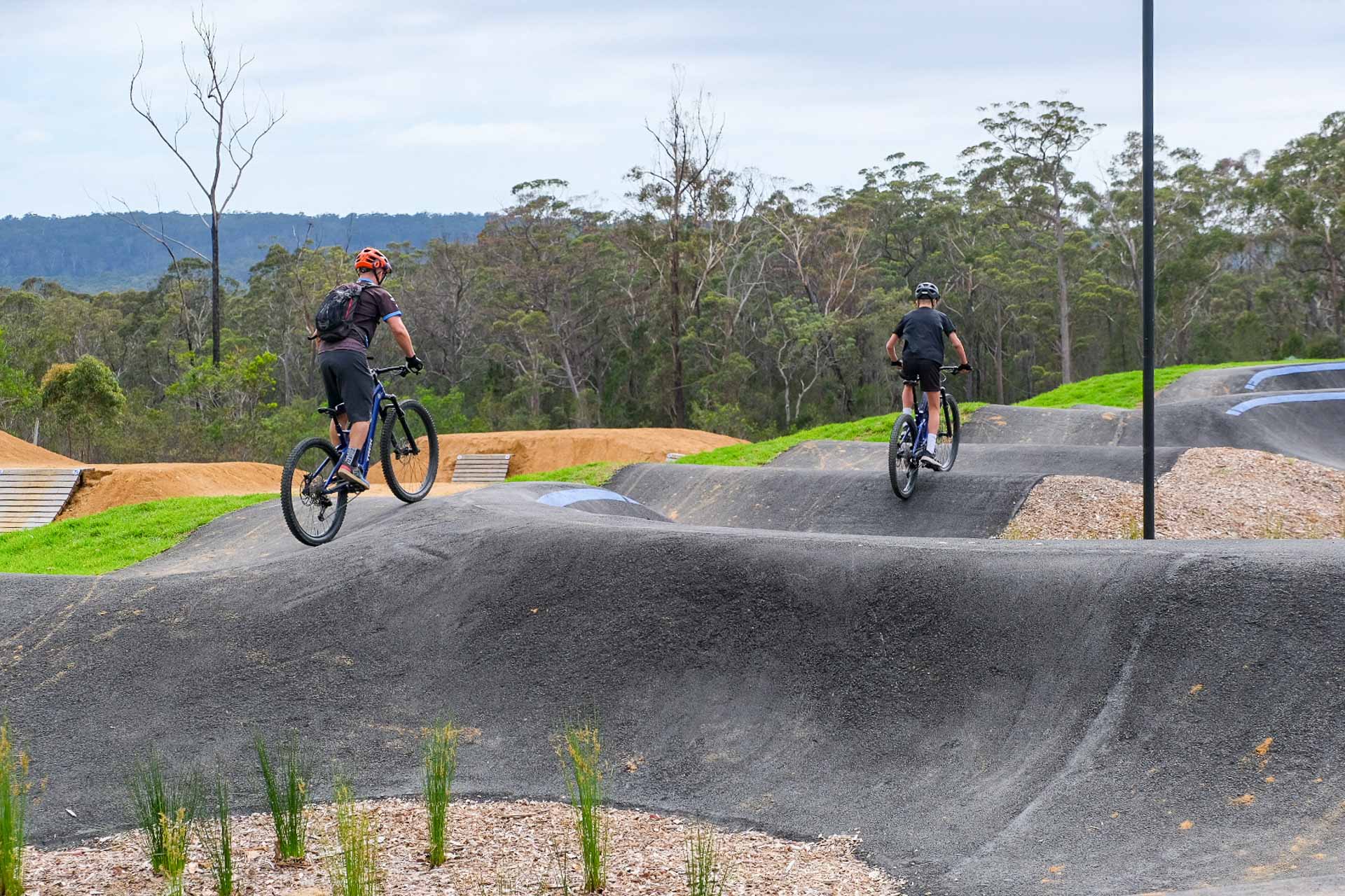 Gravity Eden – Dirt Surfing at NSW South Coast’s Newest Mountain Bike Park, Photo by Sarah Pendergrass, cycling, mountain biking, gravel biking, bike jumps