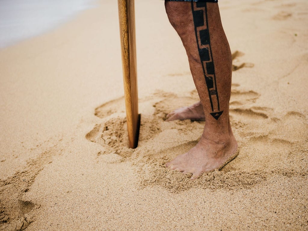 This Is Surfing: A Dance With the Ocean, and a Tea With Tom Pohaku, Hawaii, Photography by Matt Hospool @etchd photography. Josh and Tom Pohaku, surfboards, alaia boards, beach, underwater