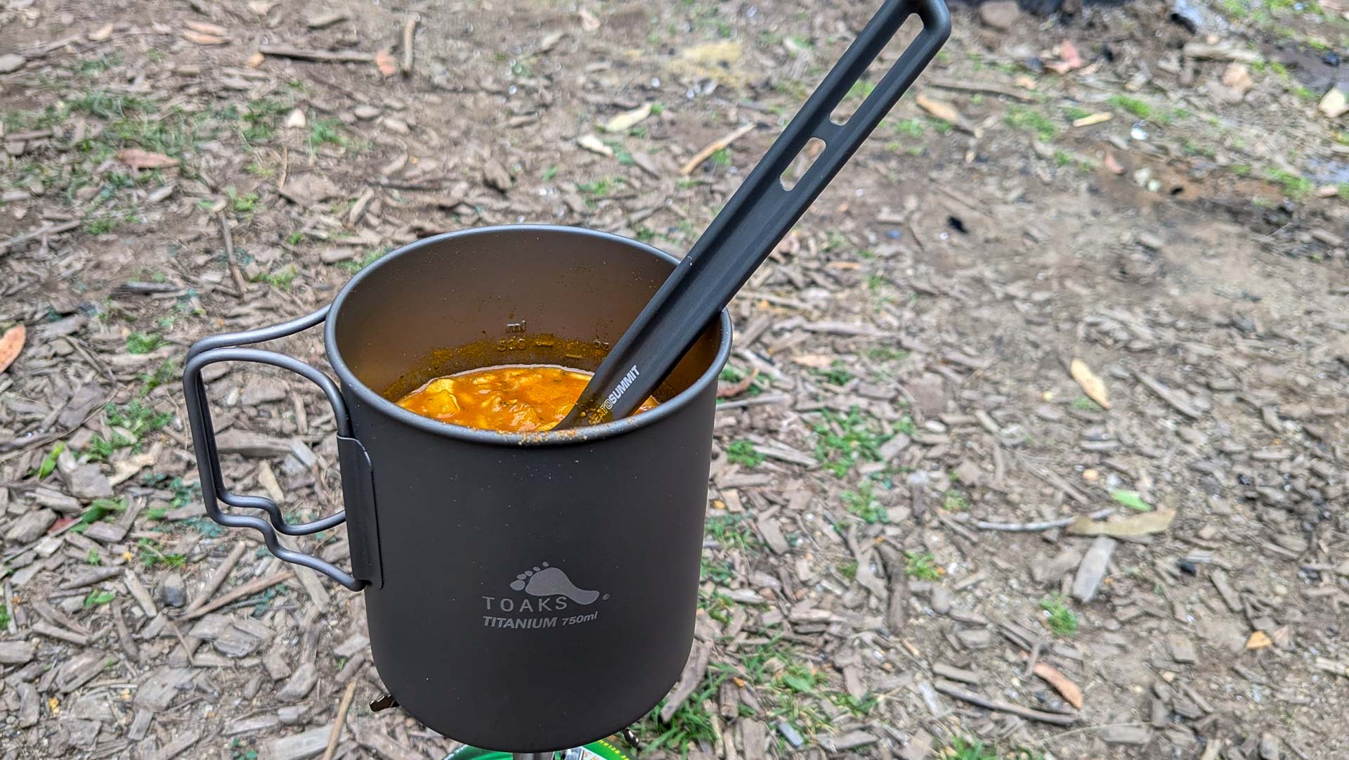 TOAKS Titanium 750ml Pot with Lid – Reviewed & Tested, Photo by @jessleenheme, cooking, stove, alps and amicic butter chicken