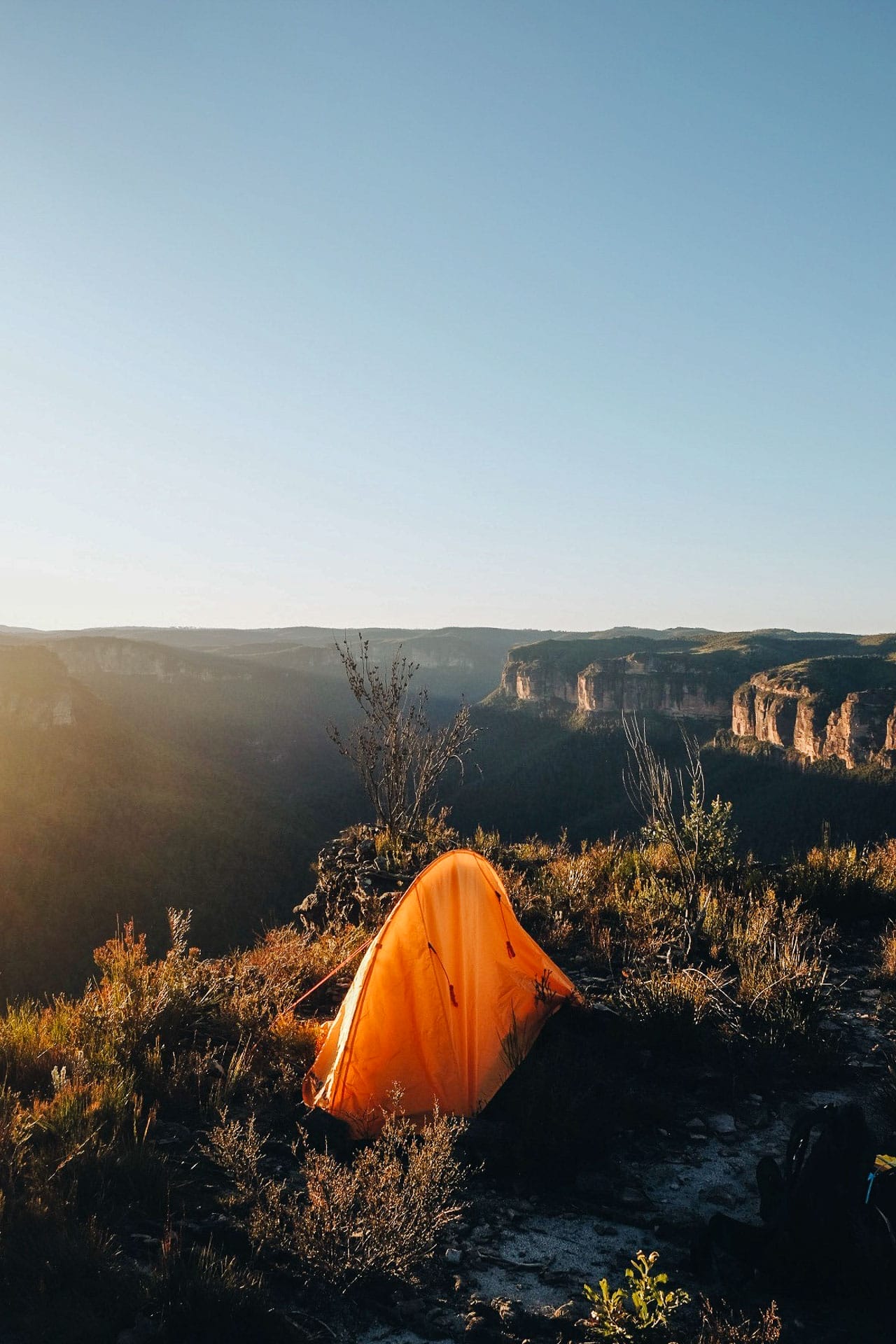 12 Things I Learnt From 12 Months of Solo Camping, Photo by @salty.peaks.collective, inspiration, journal, overnight hiking, tent, blue mountains