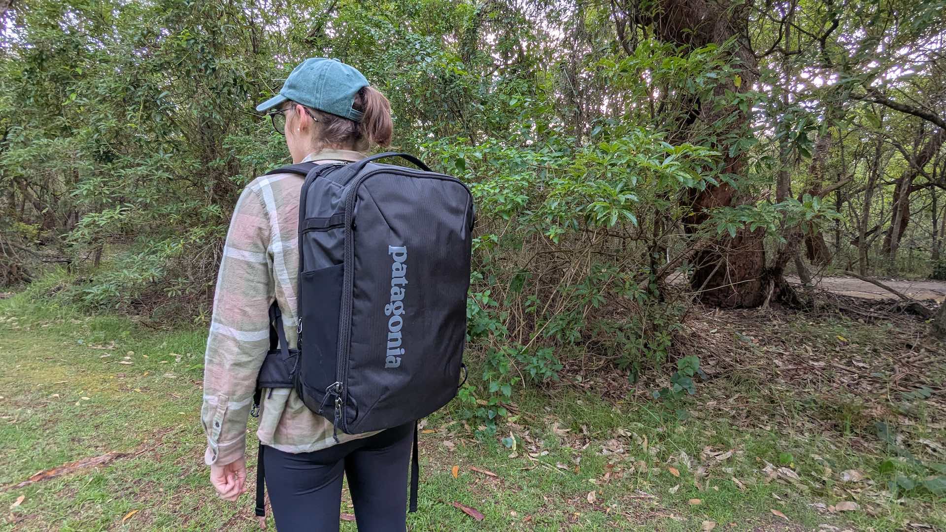 Patagonia Black Hole Mini MLC 30L Duffel Bag – Reviewed & Tested, photo via @jessleenehme, backpack, duffel, daypack, travel bag