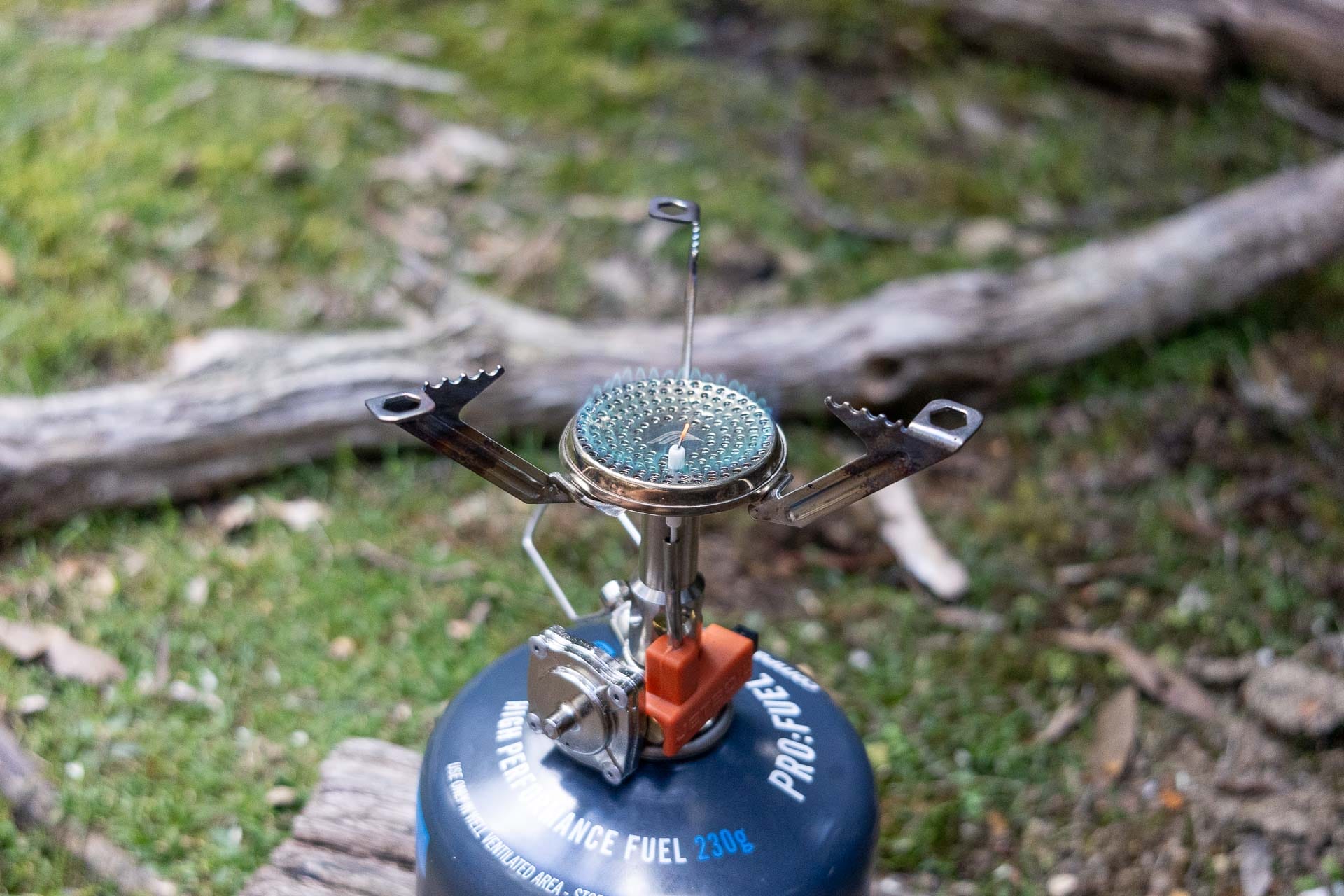 Jetboil MightyMo Hiking Stove – Reviewed & Tested, photo by Tim Ashelford, hiking stove, lightweight, tasmania, camp cooking, flame