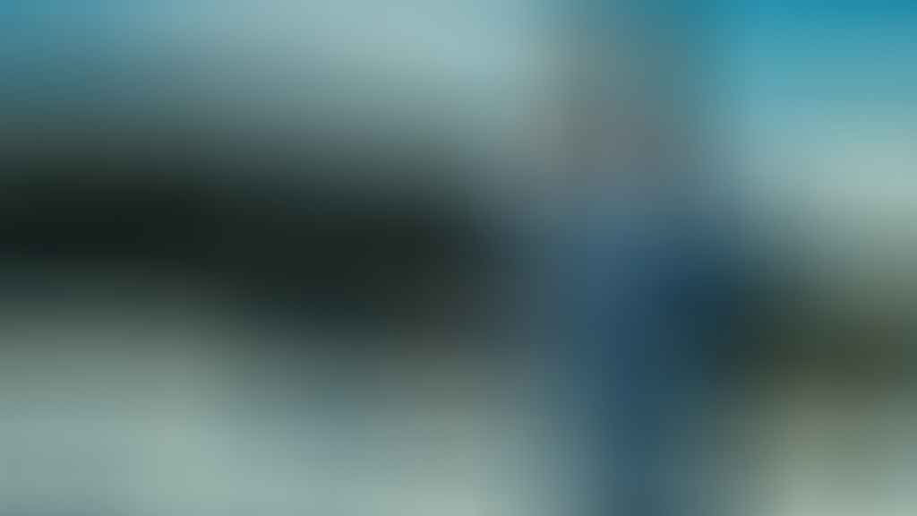 A TEAM SPORT_JULIEN RAISON_ALEXIS BERG.Still001 USE RESIZE
