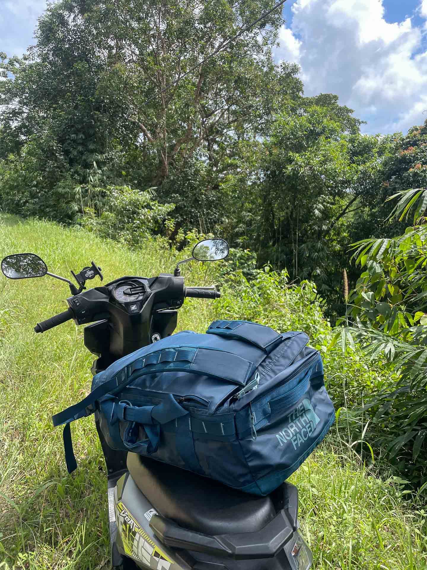 The North Face Base Camp Voyager 42L Duffel - Reviewed & Tested, Julia Aebi, carry on bag, phillipines,