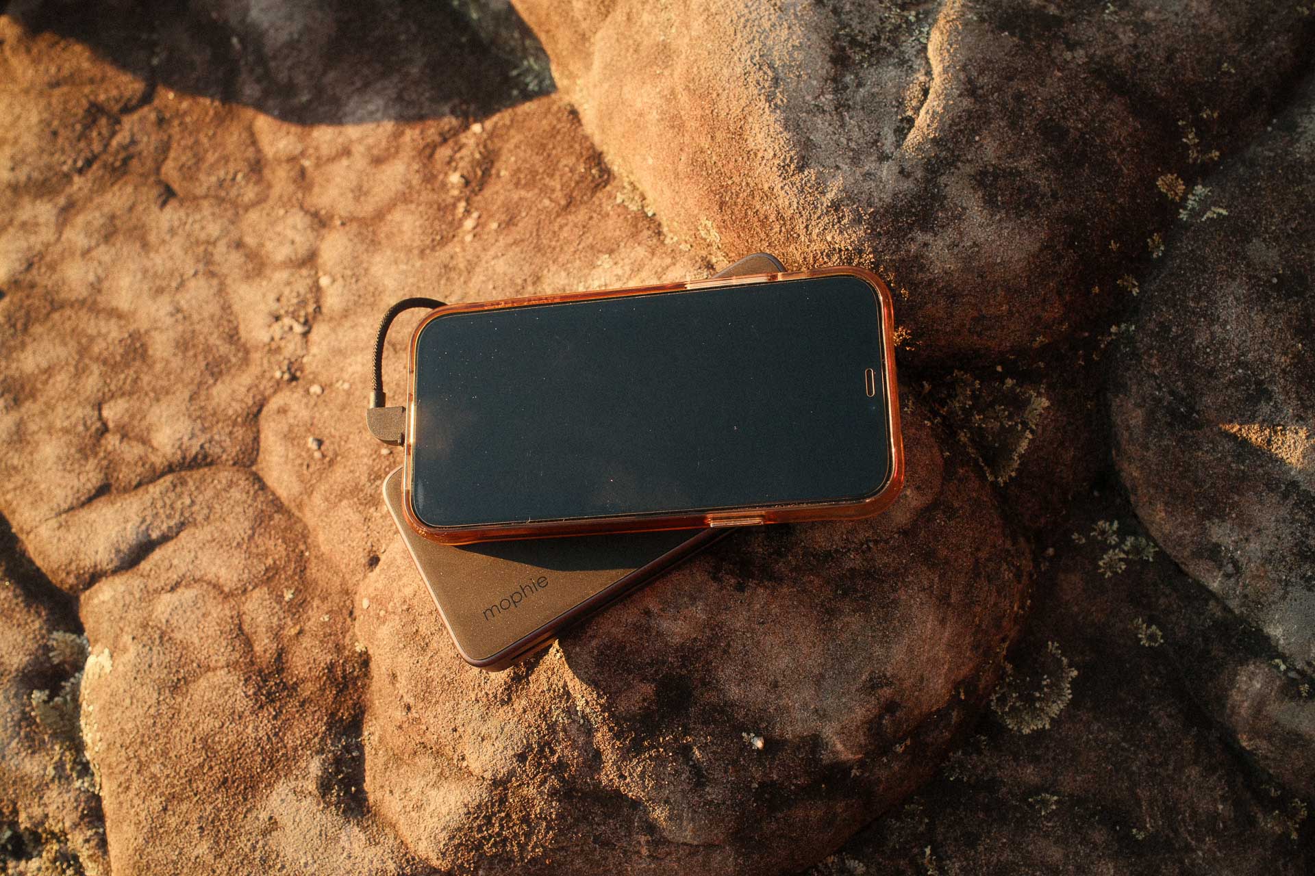 Mophie Powerstation Plus 10K – Reviewed and Tested, photos by Jack Brookes, review by Anna Wall, power bank,