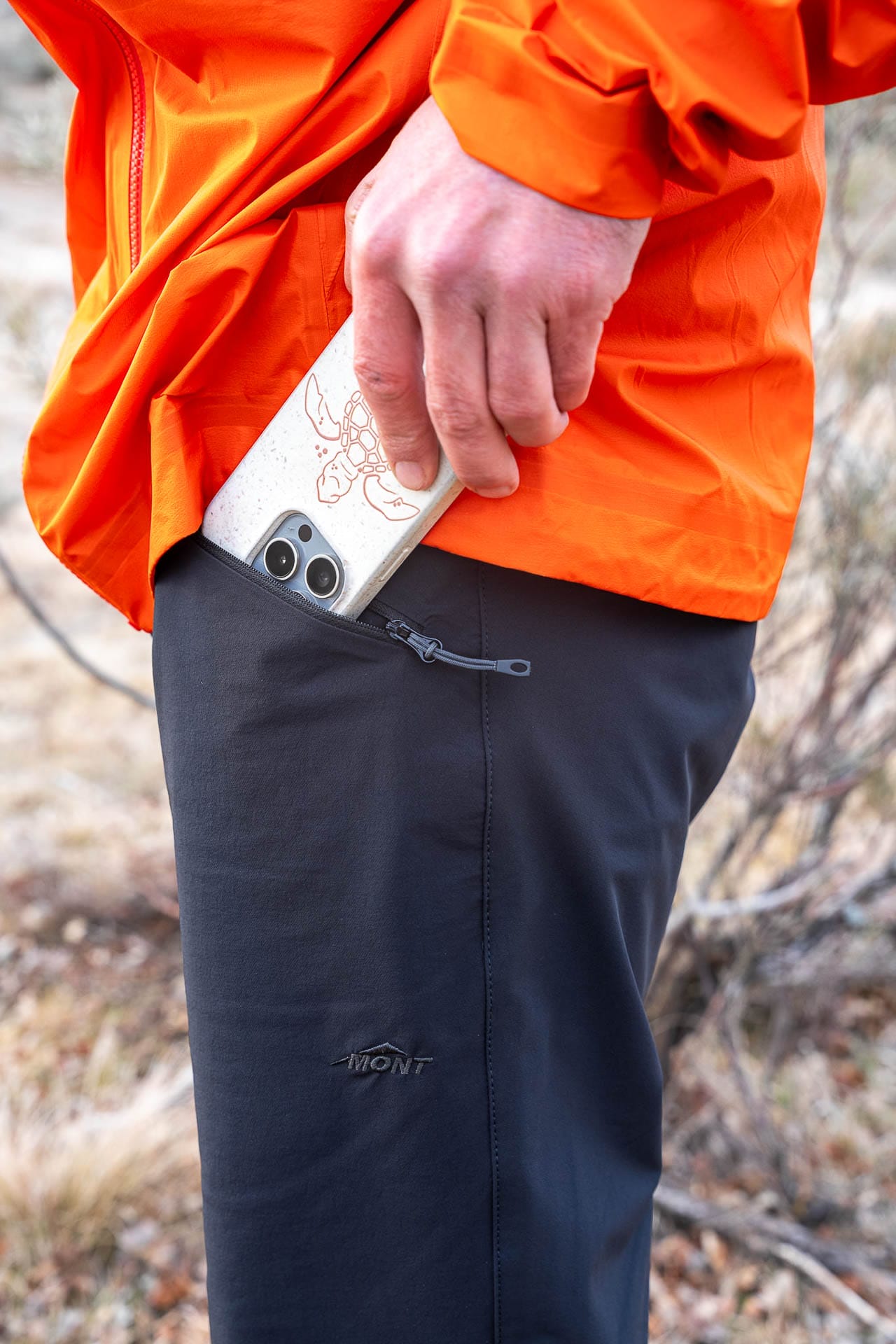 Mont Xen LT Softshell Pants – Reviewed & Tested, bimberi wilderness, jon harris, ACT, phone, pocket