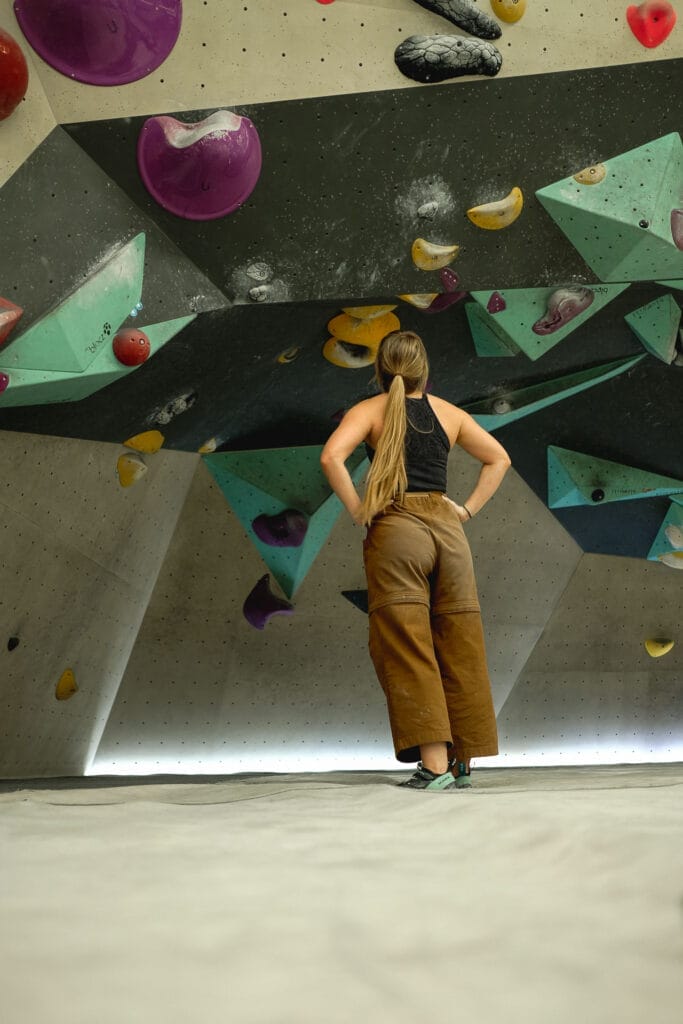 Atas Awan Boundless 2.0 Convertible Climbing Pants – Reviewed & Tested, Ella Garbett, climbing gym, bouldering, problem solving