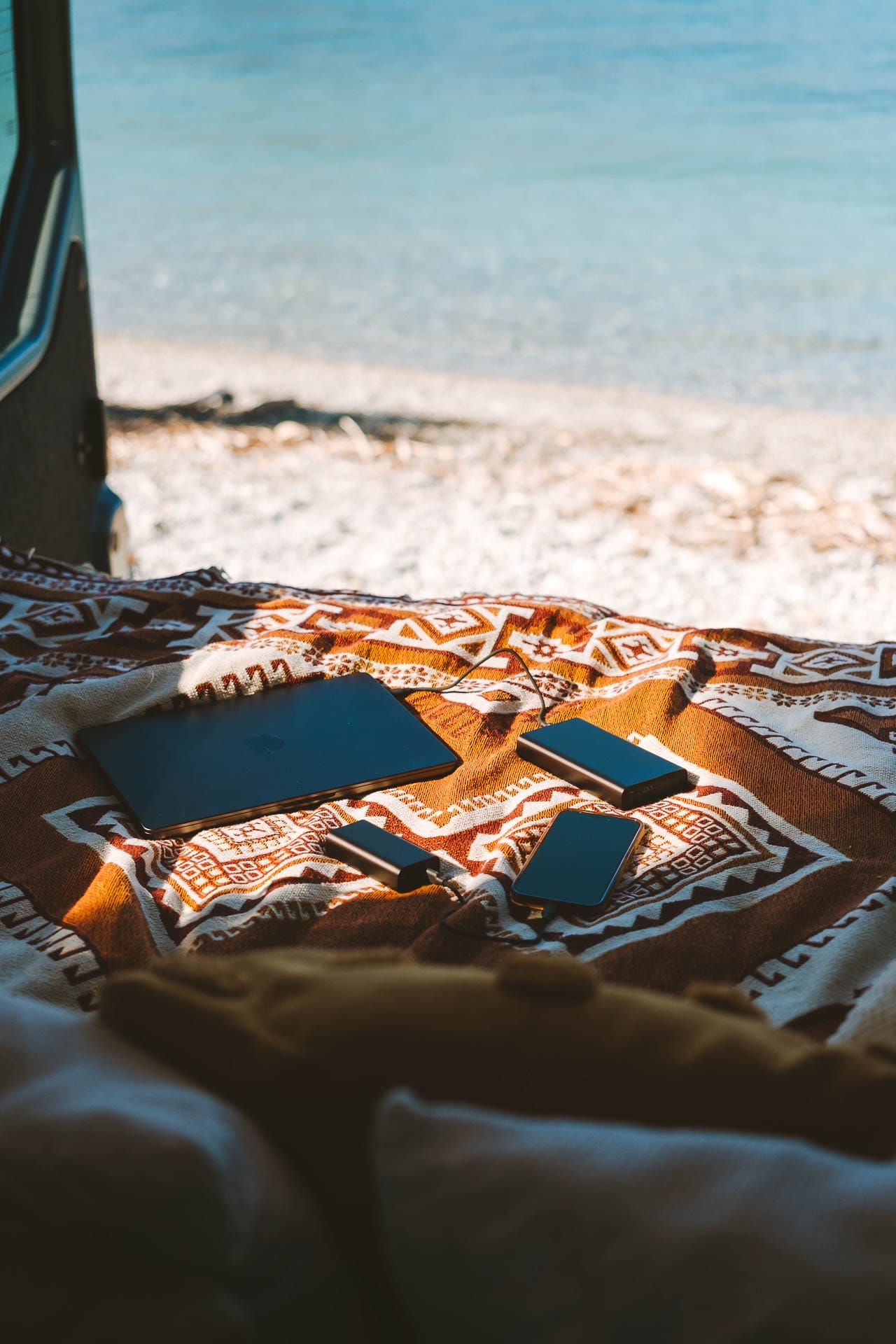 Life Unplugged: How I Stay Powered on the Road, Sophie piearcey, mophie, new zealand, van, jayco, powerstation, portable batteries