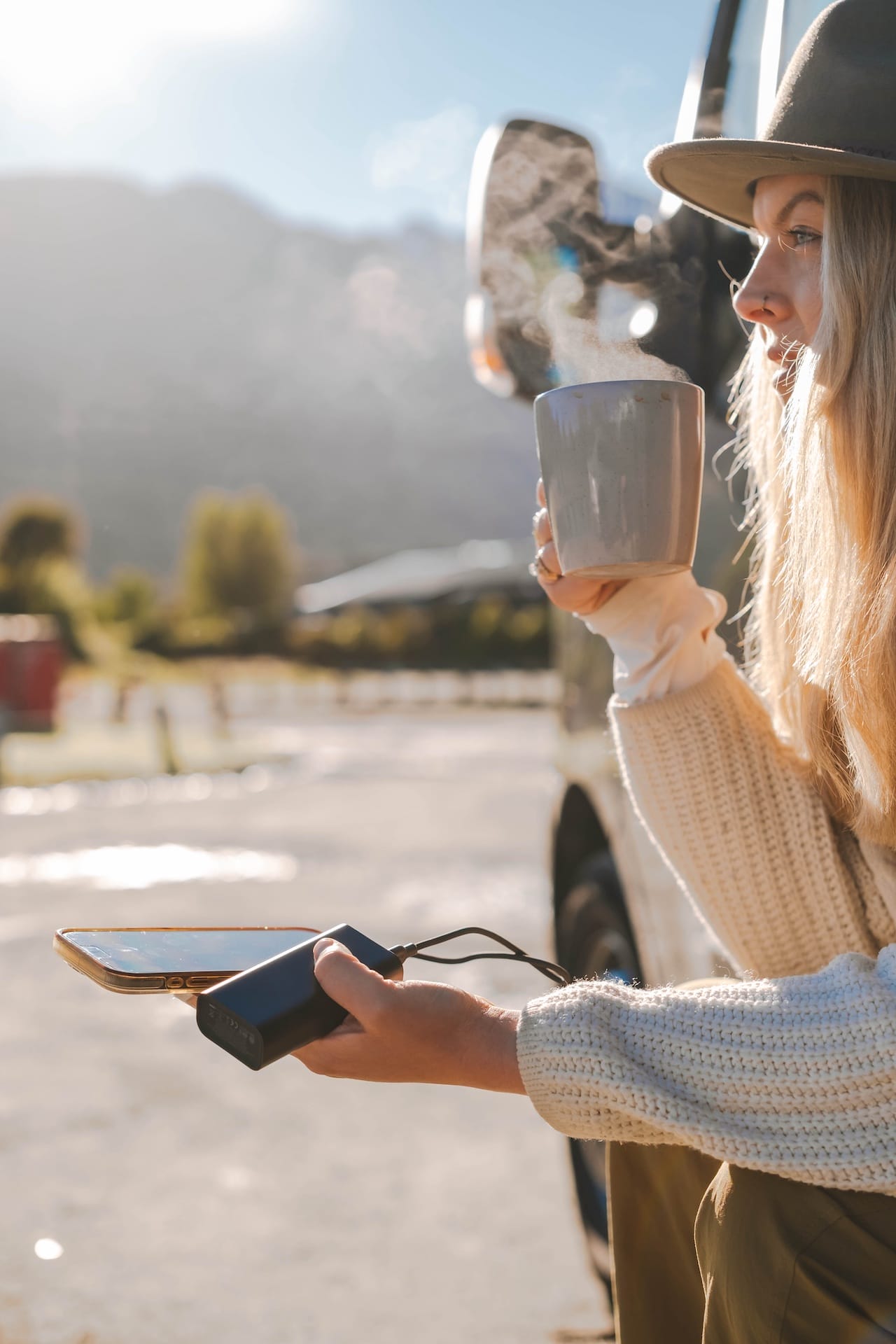 Life Unplugged: How I Stay Powered on the Road, Sophie piearcey, mophie, new zealand, van, jayco, mophie, powerstation mini 5k, phone