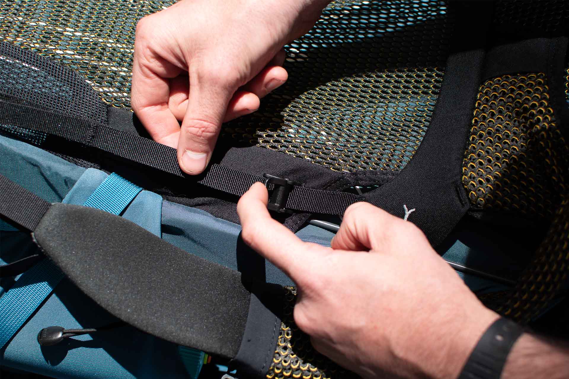 Osprey Atmos AG 65 Hiking Backpack - Reviewed & Tested, aidan howes, photo by tim ashelford hiking backpack, blue mountains, straps