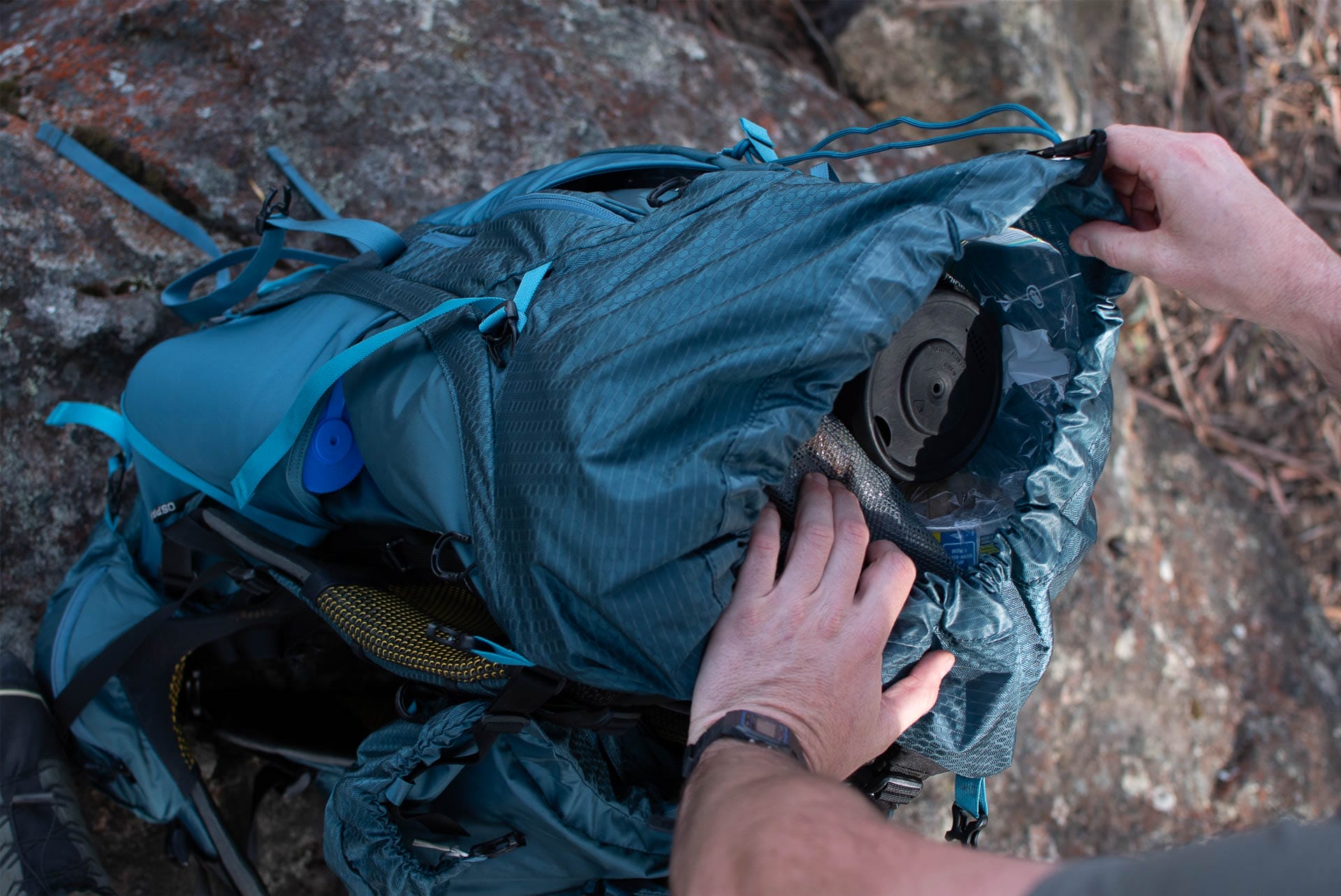 Osprey Atmos AG 65 Hiking Backpack - Reviewed & Tested, aidan howes, photo by tim ashelford hiking backpack, blue mountains, drawstring