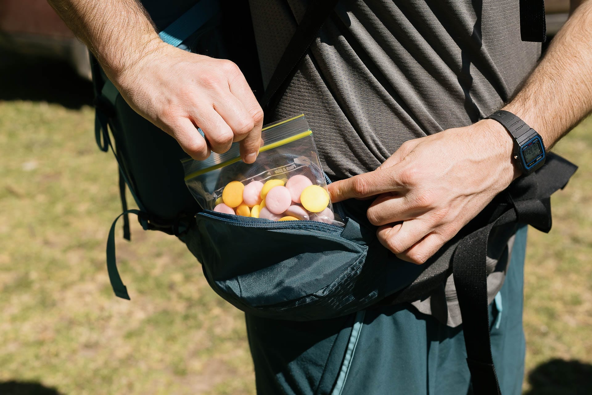 Osprey Atmos AG 65 Hiking Backpack - Reviewed & Tested, aidan howes, photo by tim ashelford hiking backpack, blue mountains, lollies!