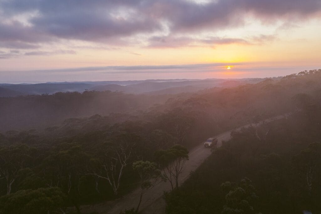 Blue Mountains, by Daygin, sunrise, foggy, forest, dirt road, mountains, Toyota HiLux, adventure photography, road trip