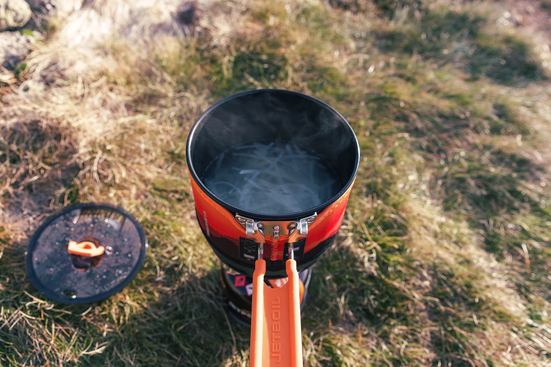 How to Cook a Succulent Hiking Pad Thai , kate donald, jetboil trailcook, sea to summit, kosciuszko, snowy mountains, nsw, handle